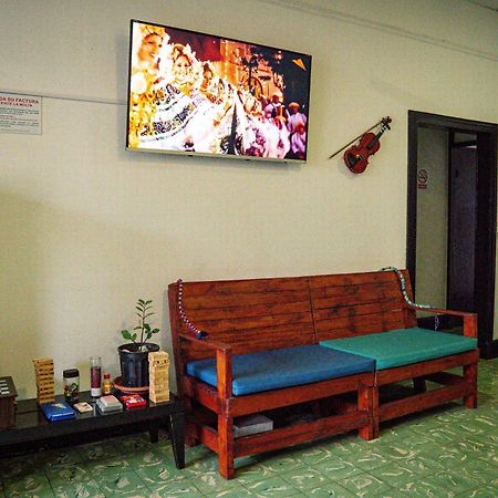 Eden`s Garden Hostel Panama-Stad Buitenkant foto