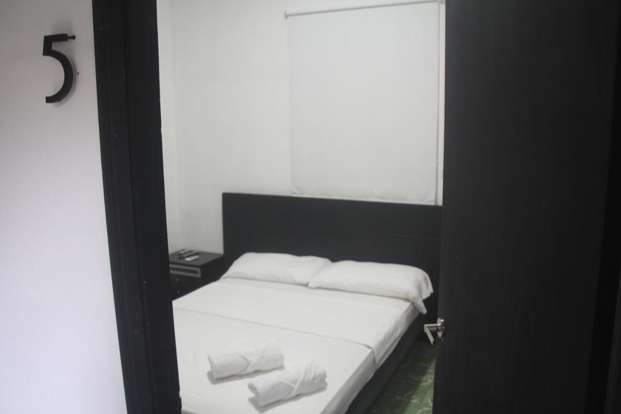 Eden`s Garden Hostel Panama-Stad Buitenkant foto